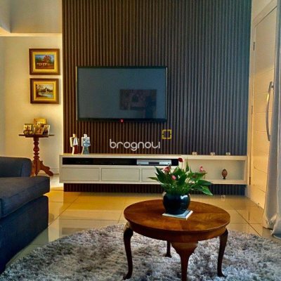 Casa com 320m², no bairro Canasvieiras em Florianópolis