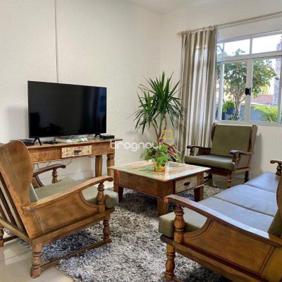Casa com 320m², no bairro Canasvieiras em Florianópolis
