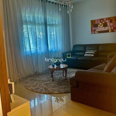 Casa com 320m², no bairro Canasvieiras em Florianópolis