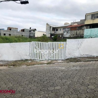 Terreno com 1465m², no bairro Jardim Atlântico em Florianópolis