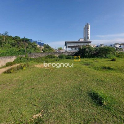 Terreno com 3804m², no bairro Distrito Industrial em São José