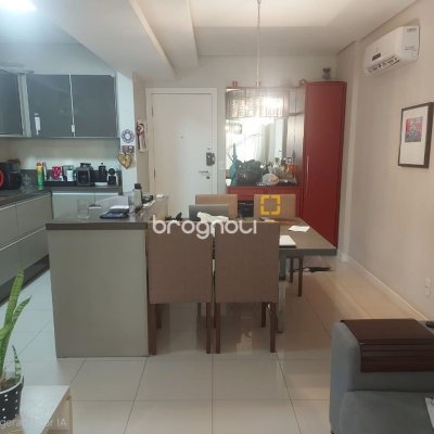 Apartamento com 69m², 2 quartos (sendo 1 suíte), 1 garagem, no bairro Itacorubi em Florianópolis