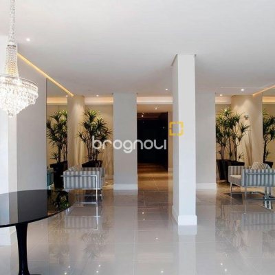 Apartamento com 69m², 2 quartos (sendo 1 suíte), 1 garagem, no bairro Itacorubi em Florianópolis