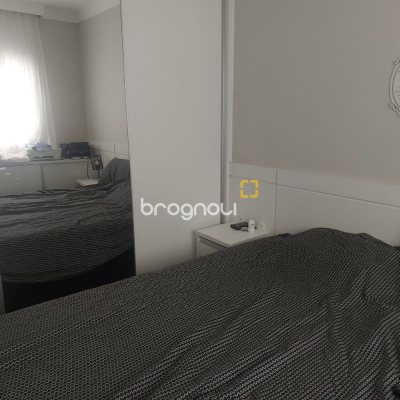 Apartamento com 69m², 2 quartos (sendo 1 suíte), 1 garagem, no bairro Itacorubi em Florianópolis