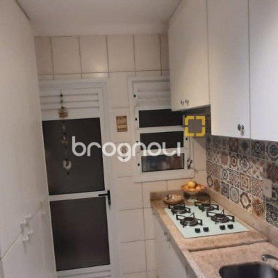 Apartamento com 74m², 2 quartos (sendo 2 suítes), 1 garagem, no bairro Canasvieiras em Florianópolis