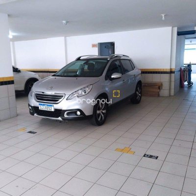 Apartamento com 149m², 4 quartos (sendo 1 suíte), 2 garagens, no bairro Campinas em São José