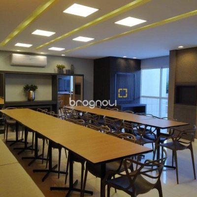 Apartamento com 149m², 4 quartos (sendo 1 suíte), 2 garagens, no bairro Campinas em São José
