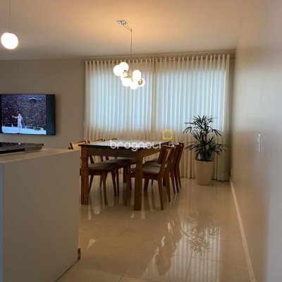 Apartamento com 149m², 4 quartos (sendo 1 suíte), 2 garagens, no bairro Campinas em São José