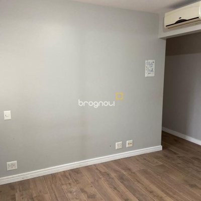 Apartamento com 149m², 4 quartos (sendo 1 suíte), 2 garagens, no bairro Campinas em São José
