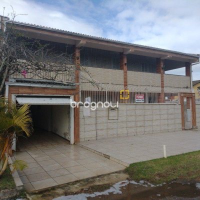 Casa com 545m², 7 quartos (sendo 4 suítes), 3 garagens, no bairro Daniela em Florianópolis