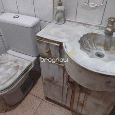 Casa com 545m², 7 quartos (sendo 4 suítes), 3 garagens, no bairro Daniela em Florianópolis
