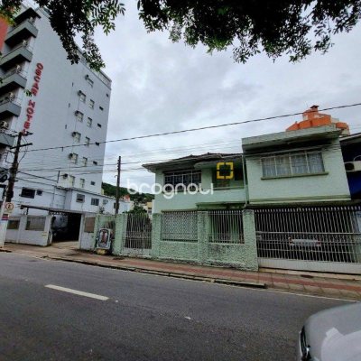 Casa com 126m², no bairro Centro em Florianópolis