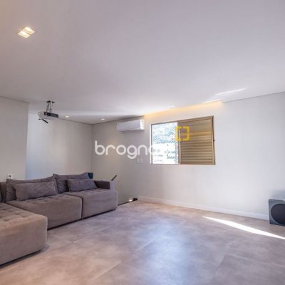 Cobertura com 221m², 3 quartos (sendo 1 suíte), 1 garagem, no bairro Centro em Florianópolis