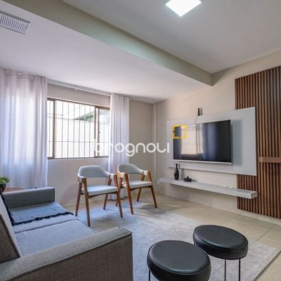 Cobertura com 221m², 3 quartos (sendo 1 suíte), 1 garagem, no bairro Centro em Florianópolis
