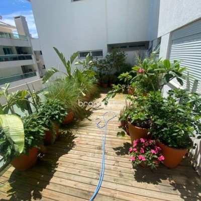 Apartamento com 305m², 4 quartos (sendo 1 suíte), 4 garagens, no bairro Campeche em Florianópolis