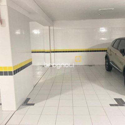 Apartamento com 131m², 3 quartos (sendo 3 suítes), 3 garagens, no bairro Beira Mar Norte em Florianópolis