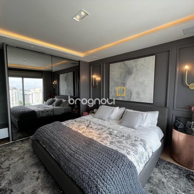 Apartamento com 131m², 3 quartos (sendo 3 suítes), 3 garagens, no bairro Beira Mar Norte em Florianópolis