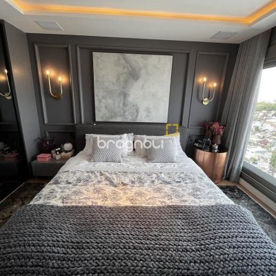 Apartamento com 131m², 3 quartos (sendo 3 suítes), 3 garagens, no bairro Beira Mar Norte em Florianópolis