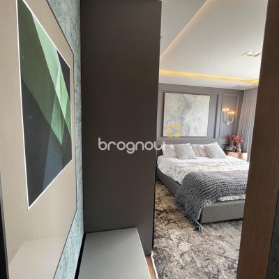 Apartamento com 131m², 3 quartos (sendo 3 suítes), 3 garagens, no bairro Beira Mar Norte em Florianópolis