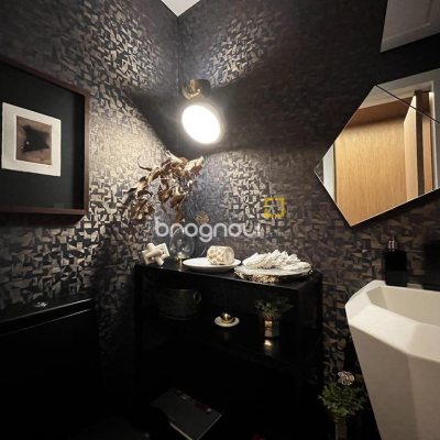 Apartamento com 131m², 3 quartos (sendo 3 suítes), 3 garagens, no bairro Beira Mar Norte em Florianópolis