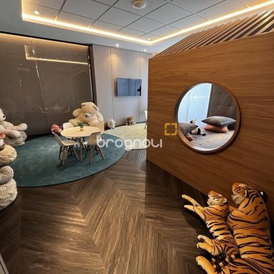 Apartamento com 131m², 3 quartos (sendo 3 suítes), 3 garagens, no bairro Beira Mar Norte em Florianópolis