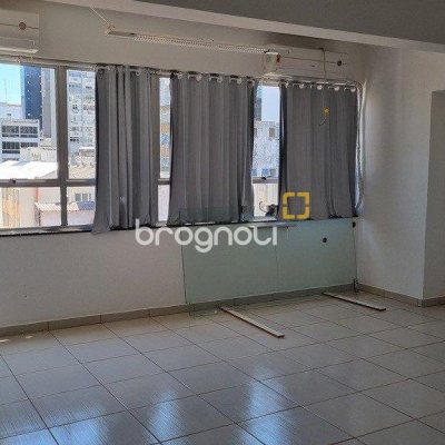 Sala com 180m², no bairro Centro em Florianópolis