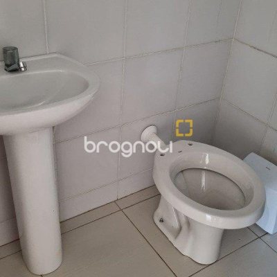 Sala com 180m², no bairro Centro em Florianópolis