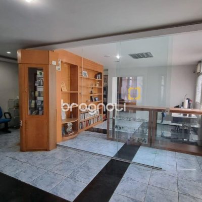 Sala com 102m², no bairro Centro em Florianópolis