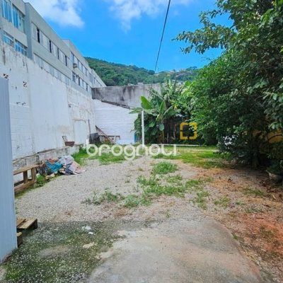 Casa com 190m², 2 garagens, no bairro Centro em Florianópolis
