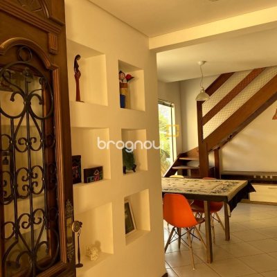 Casa com 189m², 4 quartos, 3 garagens, no bairro Campeche em Florianópolis