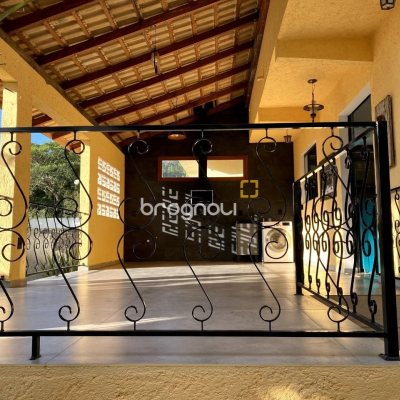 Casa com 189m², 4 quartos, 3 garagens, no bairro Campeche em Florianópolis