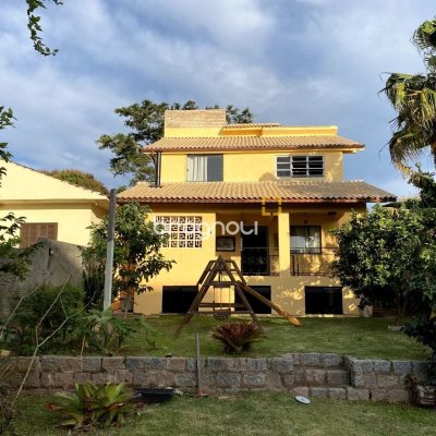 Casa com 189m², 4 quartos, 3 garagens, no bairro Campeche em Florianópolis