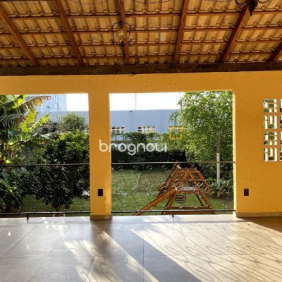 Casa com 189m², 4 quartos, 3 garagens, no bairro Campeche em Florianópolis