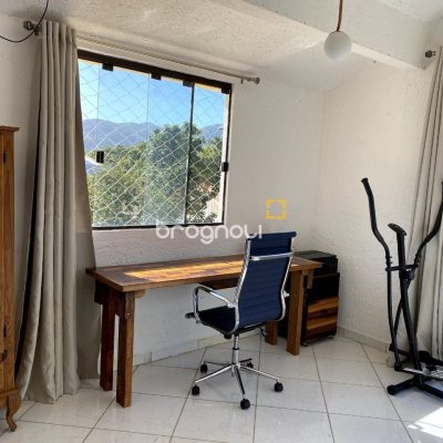 Casa com 189m², 4 quartos, 3 garagens, no bairro Campeche em Florianópolis