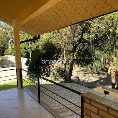 Casa com 189m², 4 quartos, 3 garagens, no bairro Campeche em Florianópolis