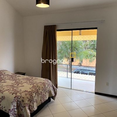 Casa com 189m², 4 quartos, 3 garagens, no bairro Campeche em Florianópolis