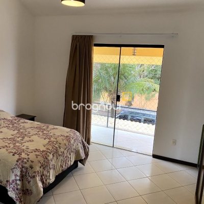 Casa com 189m², 4 quartos, 3 garagens, no bairro Campeche em Florianópolis