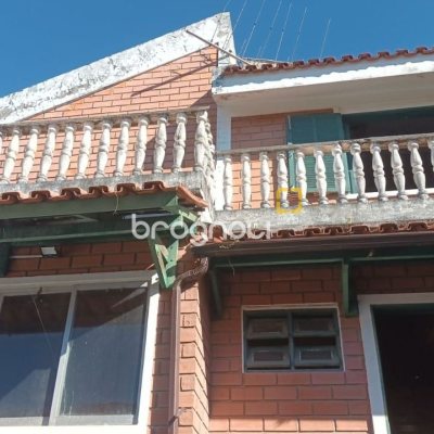Casa com 327m², 5 quartos, 3 garagens, no bairro Ingleses do Rio Vermelho em Florianópolis