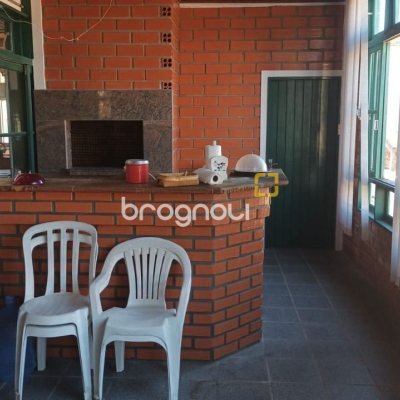 Casa com 327m², 5 quartos, 3 garagens, no bairro Ingleses do Rio Vermelho em Florianópolis