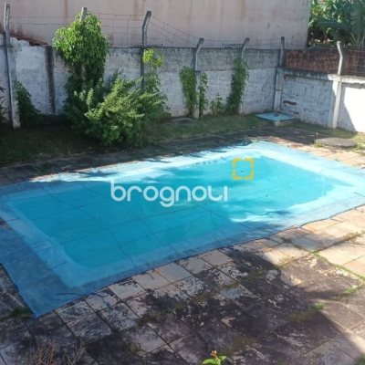 Casa com 327m², 5 quartos, 3 garagens, no bairro Ingleses do Rio Vermelho em Florianópolis