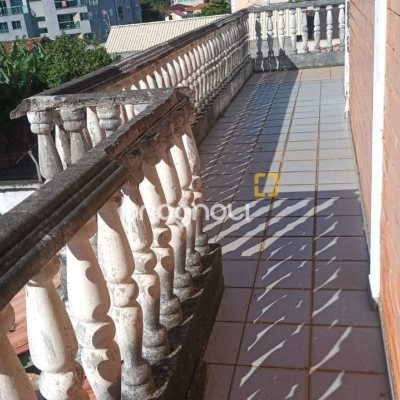 Casa com 327m², 5 quartos, 3 garagens, no bairro Ingleses do Rio Vermelho em Florianópolis
