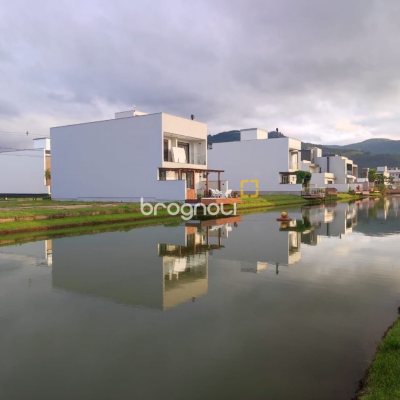 Terreno com 150m², no bairro Beira Rio em Biguaçu