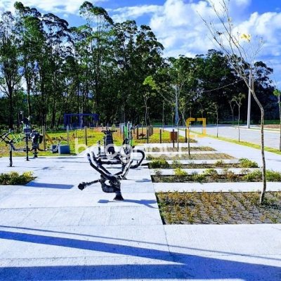 Terreno com 360m², no bairro Canasvieiras em Florianópolis
