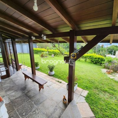 Casa de Condomínio com 302m², 4 quartos (sendo 1 suíte), 4 garagens, no bairro Bosque das Mansões em São José