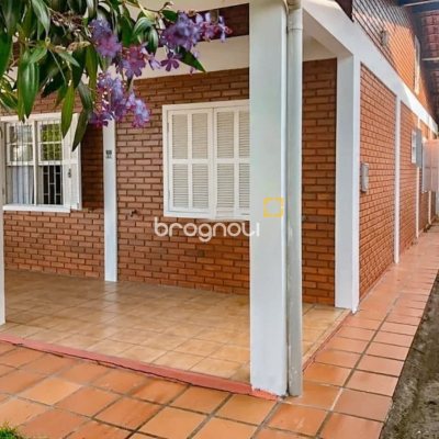 Casa com 127m², 3 quartos, 3 garagens, no bairro Canasvieiras em Florianópolis
