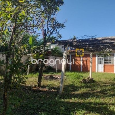 Casa com 127m², 3 quartos, 3 garagens, no bairro Canasvieiras em Florianópolis