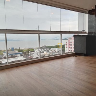 Apartamento com 92m², 3 quartos (sendo 1 suíte), 2 garagens, no bairro Kobrasol em São José
