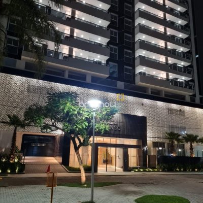 Apartamento com 92m², 3 quartos (sendo 1 suíte), 2 garagens, no bairro Kobrasol em São José