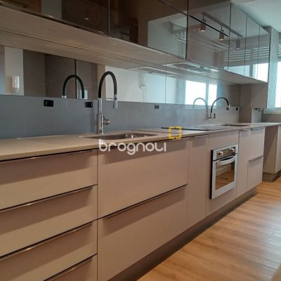Apartamento com 92m², 3 quartos (sendo 1 suíte), 2 garagens, no bairro Kobrasol em São José