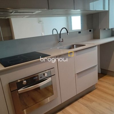 Apartamento com 92m², 3 quartos (sendo 1 suíte), 2 garagens, no bairro Kobrasol em São José